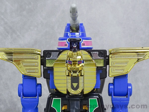 Original DX Ohranger Robo wearing Cannon Head, with its unchanged gold lion chest and blue arms.