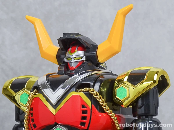 BullTaurus upper body with the bull head raised over the revealed humanoid robot face.