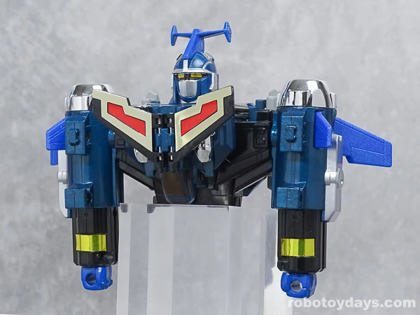 Upper body assembled with the head raised before the bird helmet is attached.
