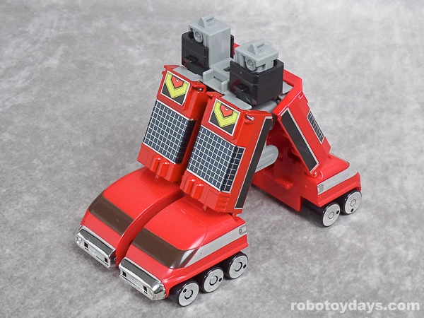 GigaWheel 5 toy with its divided front and leg panels lifted upright.