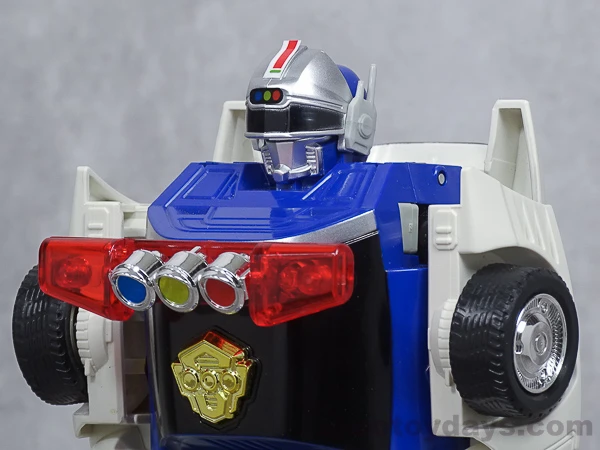 Original DX Sirender close view with the dark helmet visor lowered.
