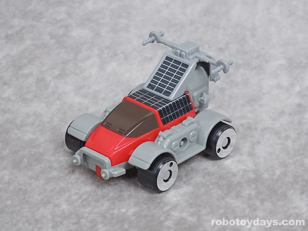 Original Japanese DX GigaWheel 1 in separate vehicle form.