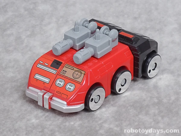 Original DX GigaWheel 4 with twin gray guns and black rear section.